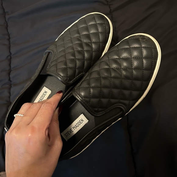 Steve Madden “ECENTRCQ BLACK” Slip on Sneakers - Picture 1 of 1